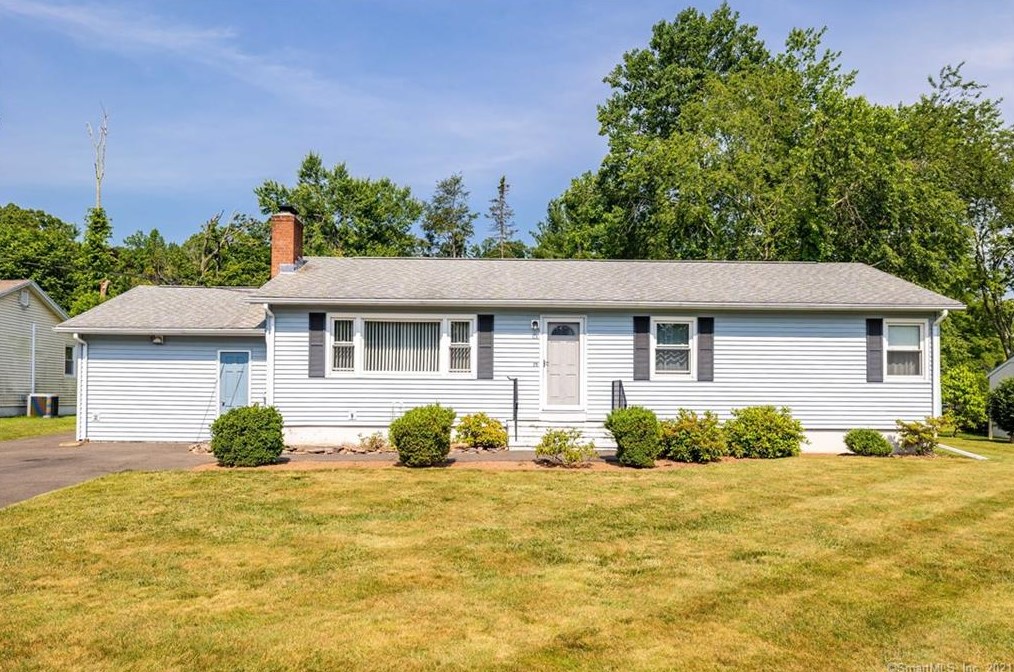 25 Kelly Rd, New Haven, CT 06518 exterior