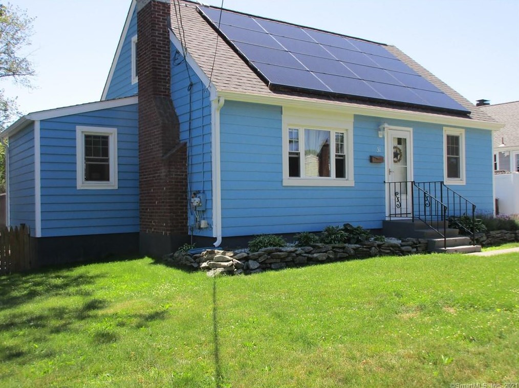 31 Olive St, Milford, CT 06460