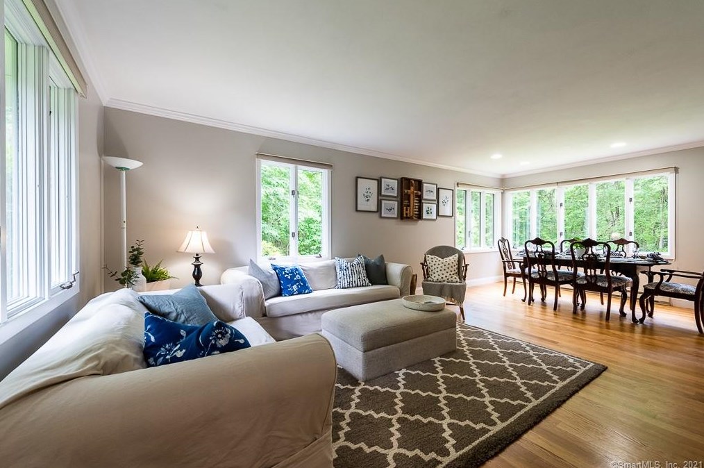 21 Sapia Dr, Niantic, CT 06357