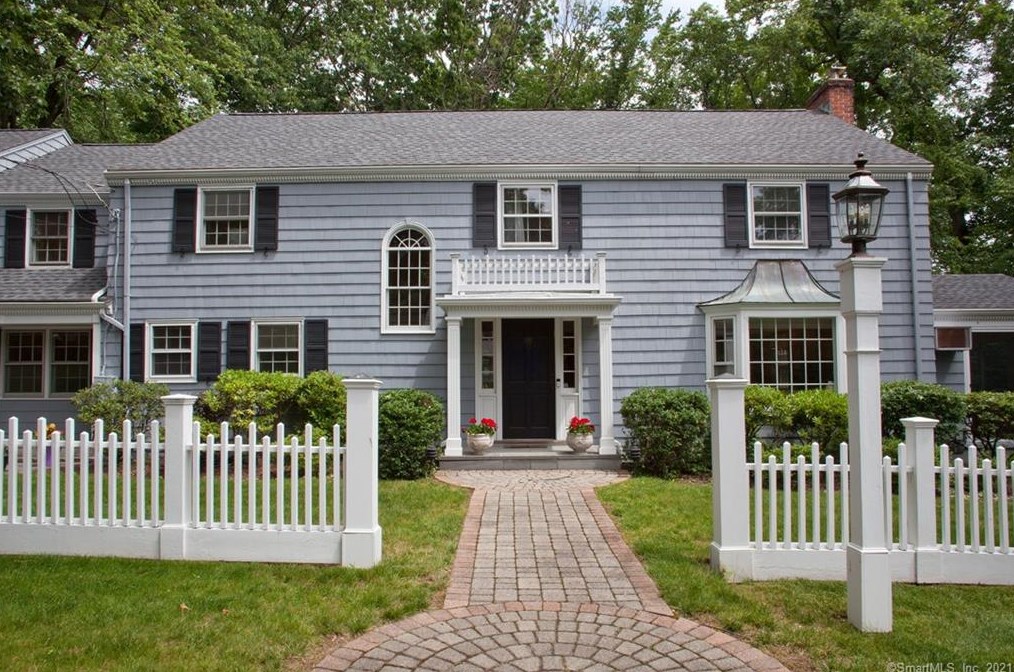 66 Westmont St, Hartford, CT 06117-2927