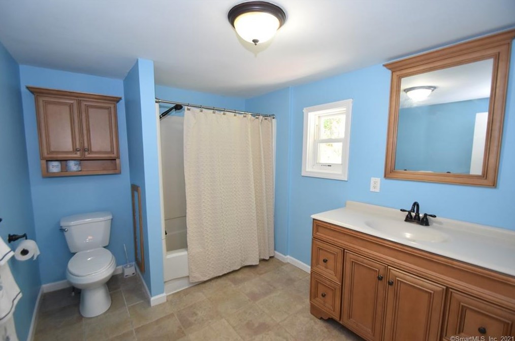 191 East St, Stafford CT  06076-4303 exterior