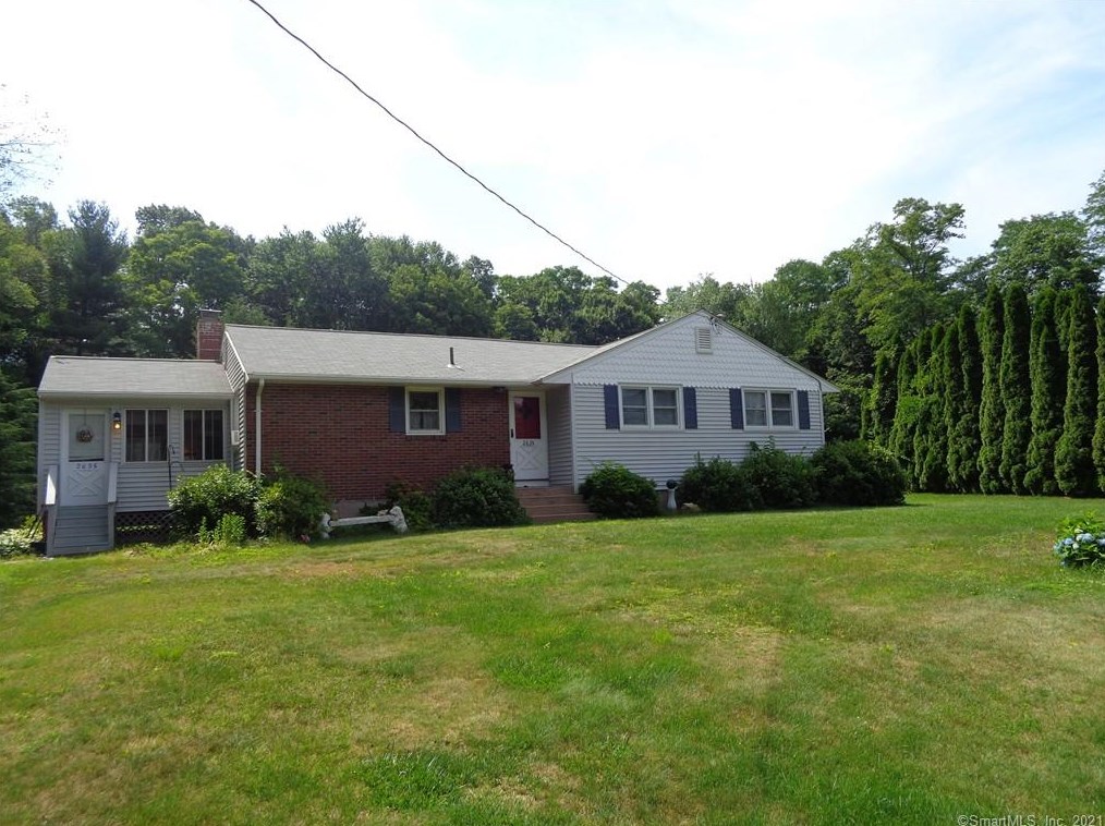 2635 Ellington Rd, Wapping, CT 06074