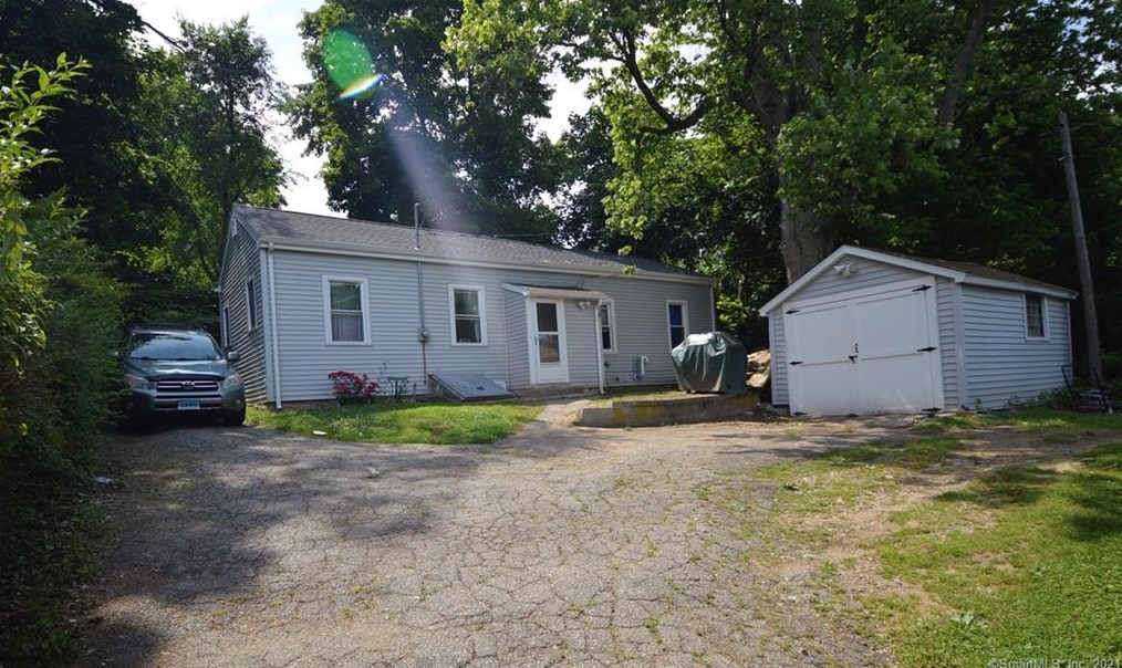 145 Cherry St, Union City, CT 06770