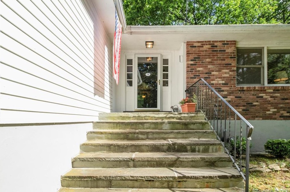 38 Honey Hill Trail, Wilton, CT 06897