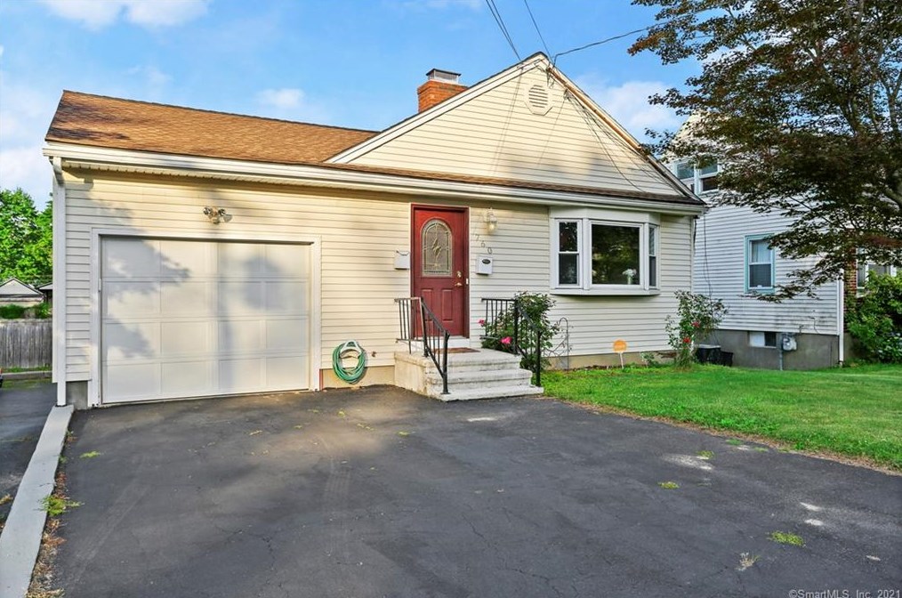 760 Nichols Ave, Stratford, CT 06614 exterior
