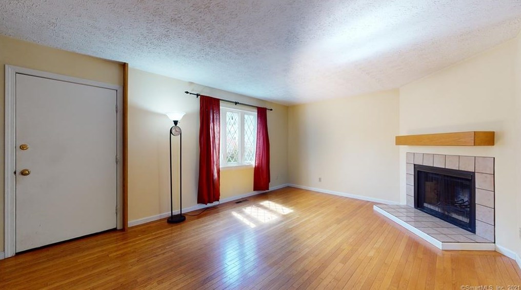 43 Wanda Dr #b, Bristol, CT 06010