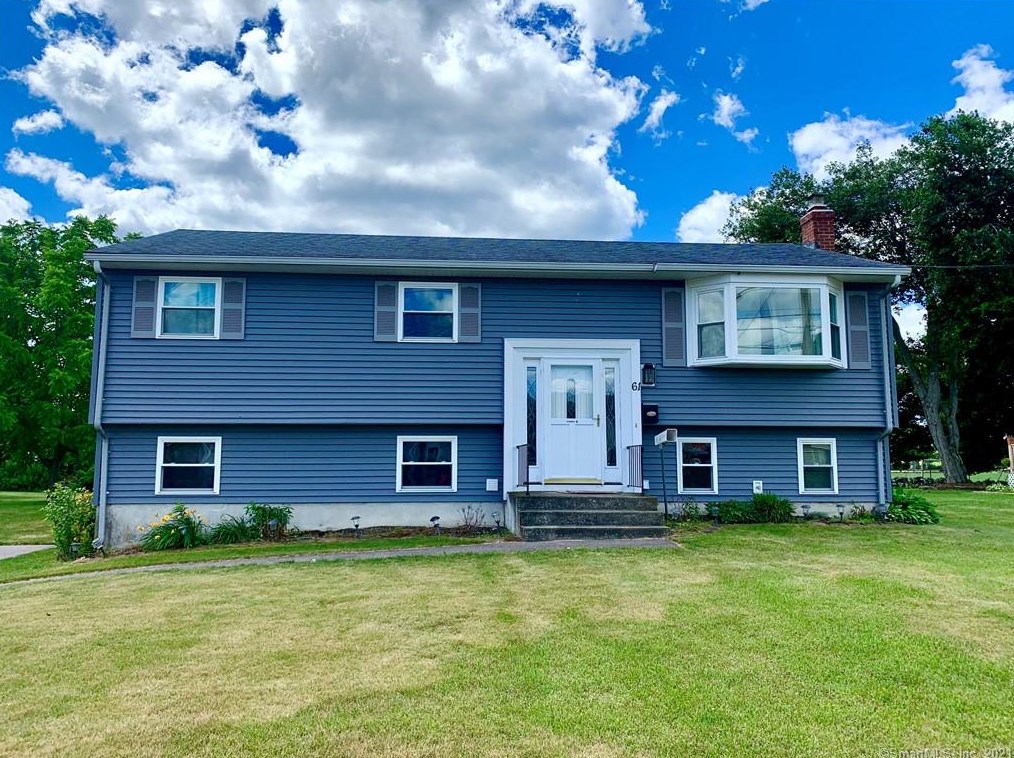 61 Corey Rd, Groton, CT 06340