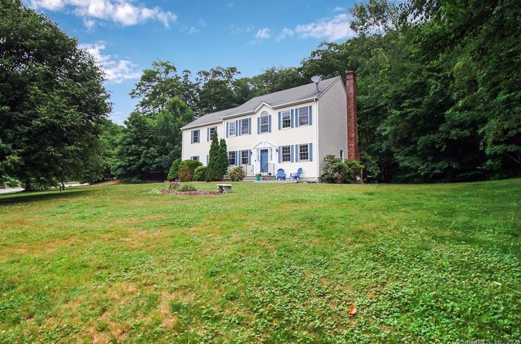 17 Egret Rd, East Lyme, CT 06333