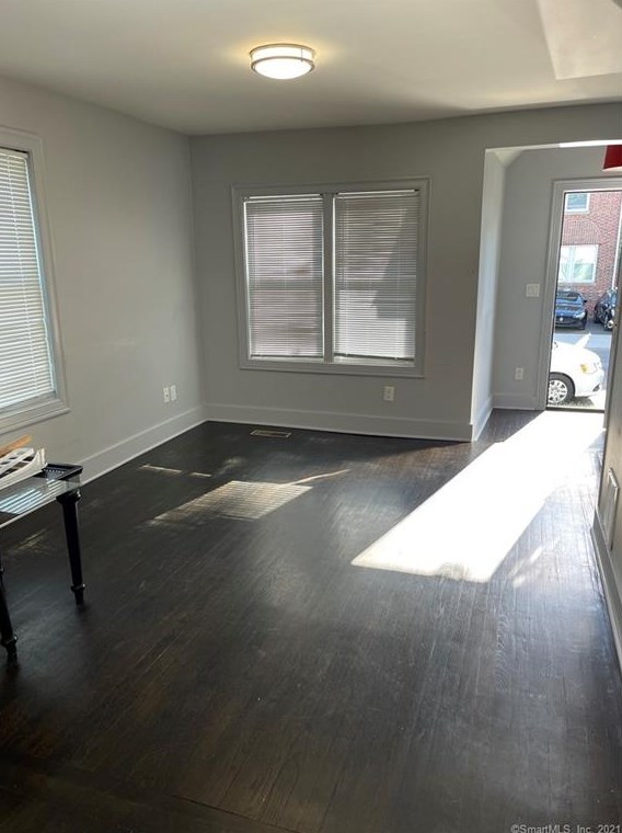 198 Willow St #1, Bridgeport, CT 06610