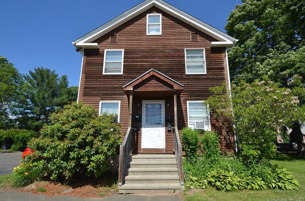 1018 Farm Hill Rd, Middletown, CT 06457