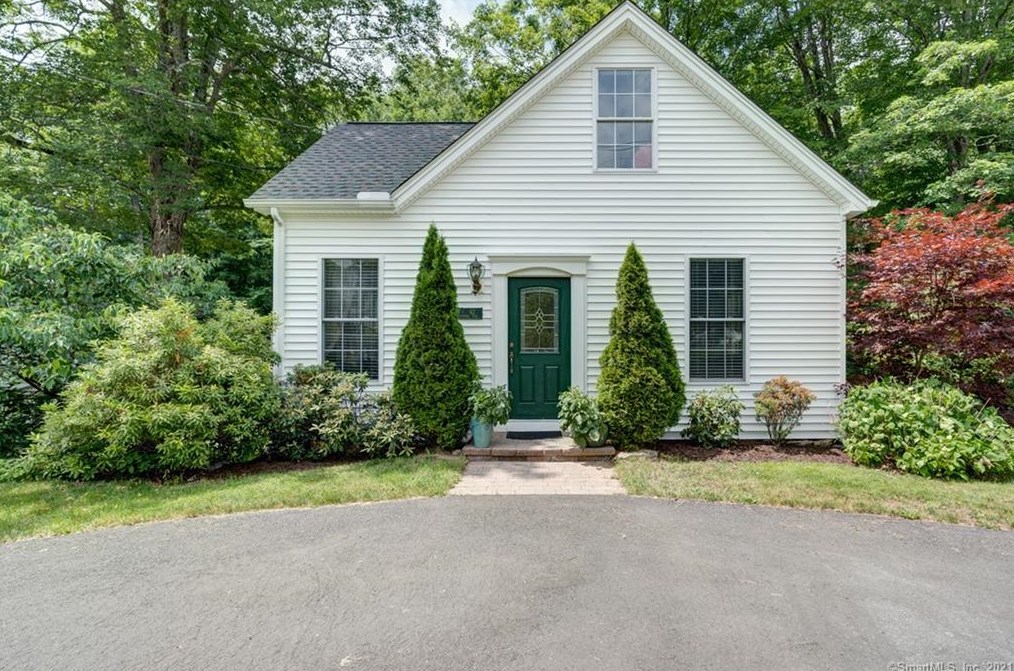 43 Simsbury Rd, Granby, CT 06090