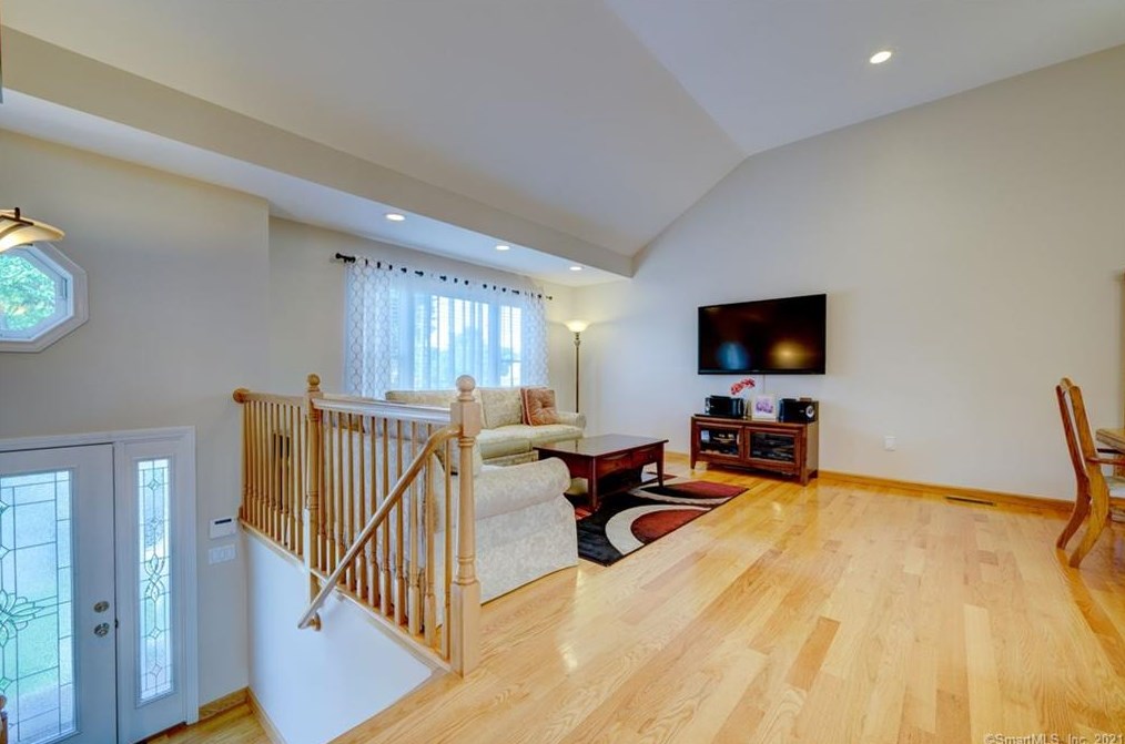 64 Richmond Ave, New Britain, CT 06053