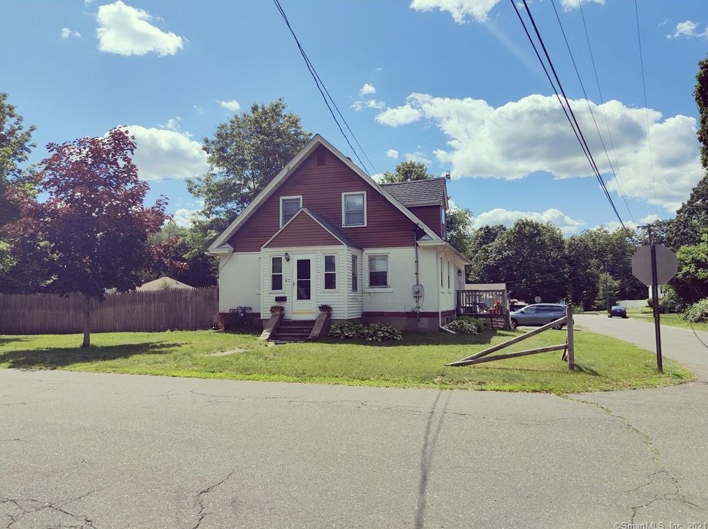 47 Loomis Ave, Plainville, CT 06062