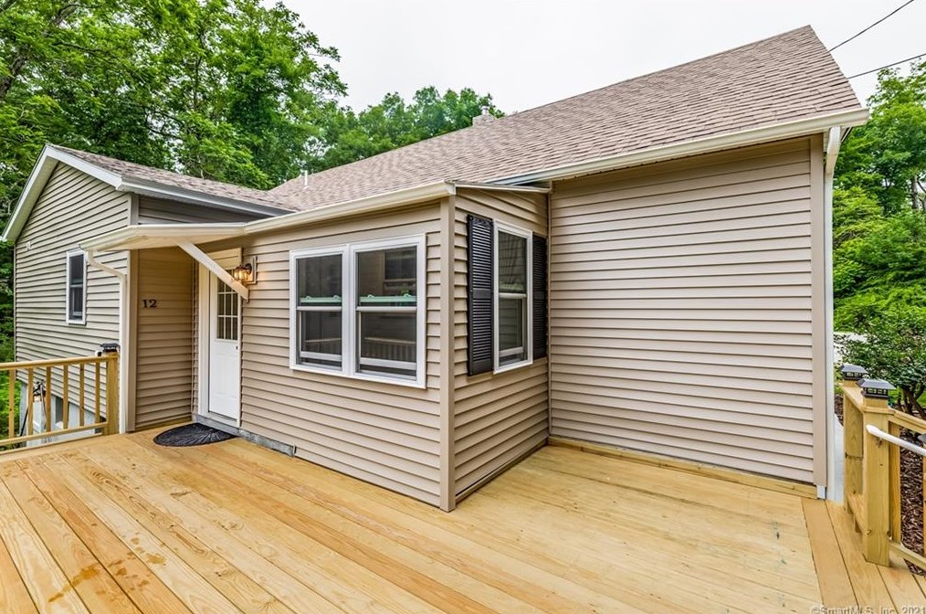 12 Icehouse Rd, Norwich, CT 06351