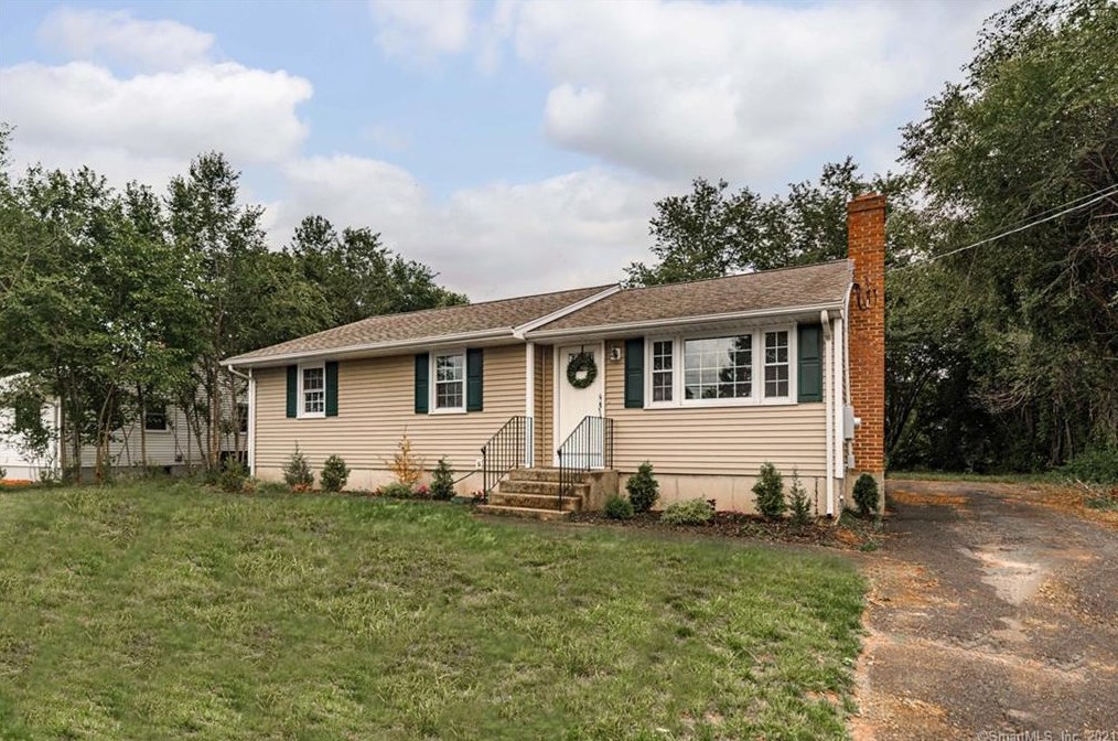 71 Dunham St, Southington, CT 06489