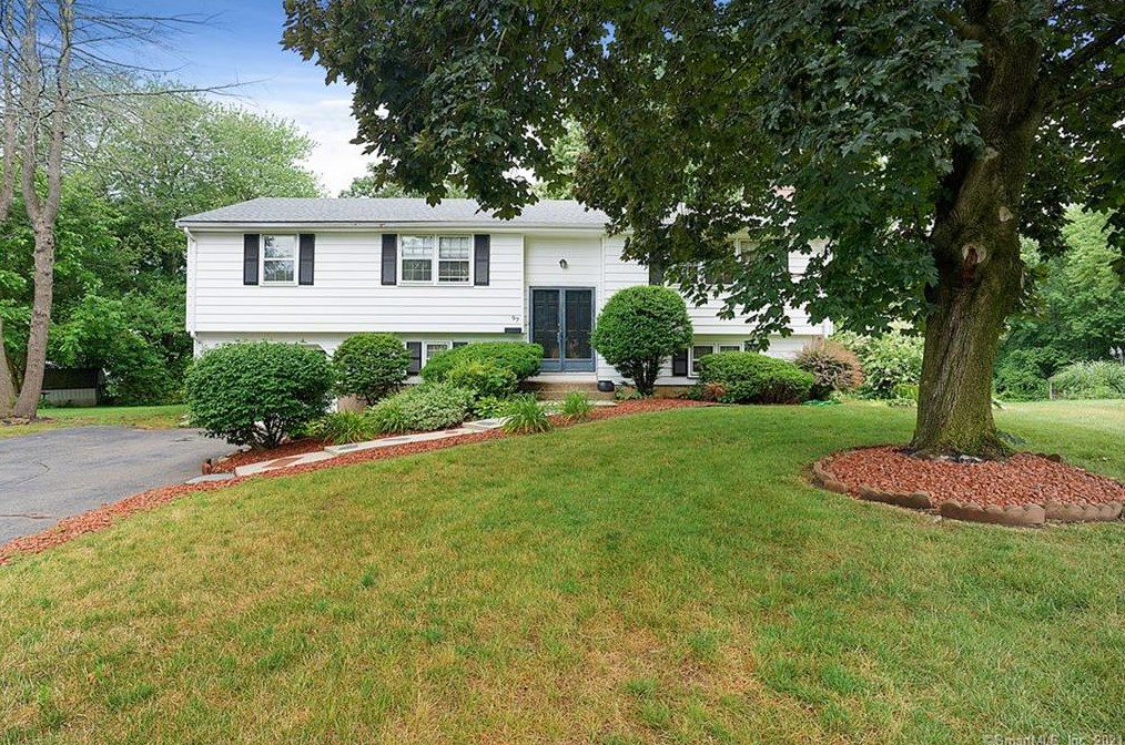 97 Patriot Rd, Windsor, CT 06095