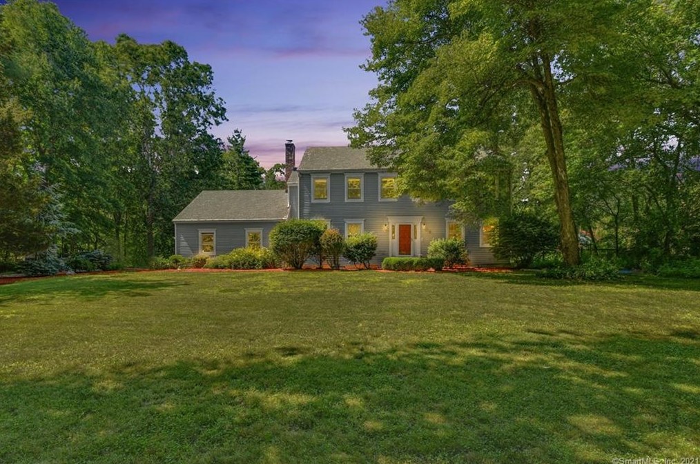 12 Walker Hill Rd, Sandy Hook, CT 06482-1606