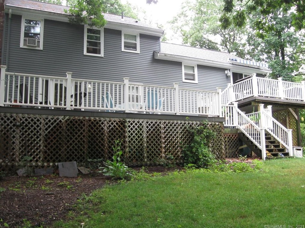 72 School Brook Ln, Vernon, CT 06066-6249