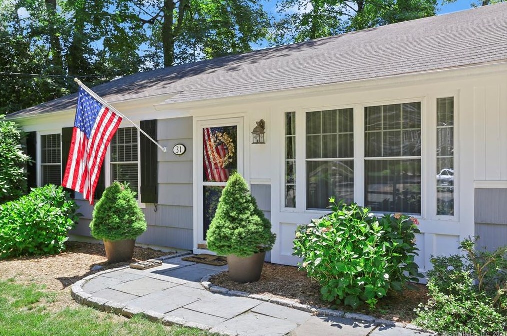 31 Hickory Dr, Westport, CT 06880-3807