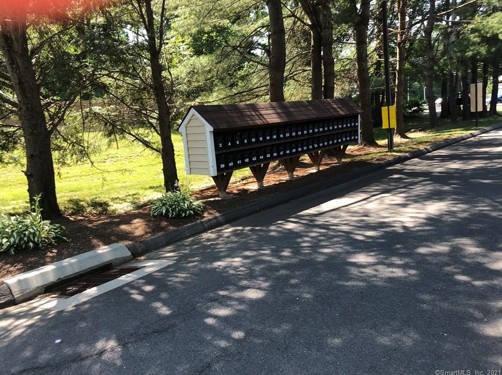 12 Stone Pond Rd, Tolland CT  06084-3539 exterior