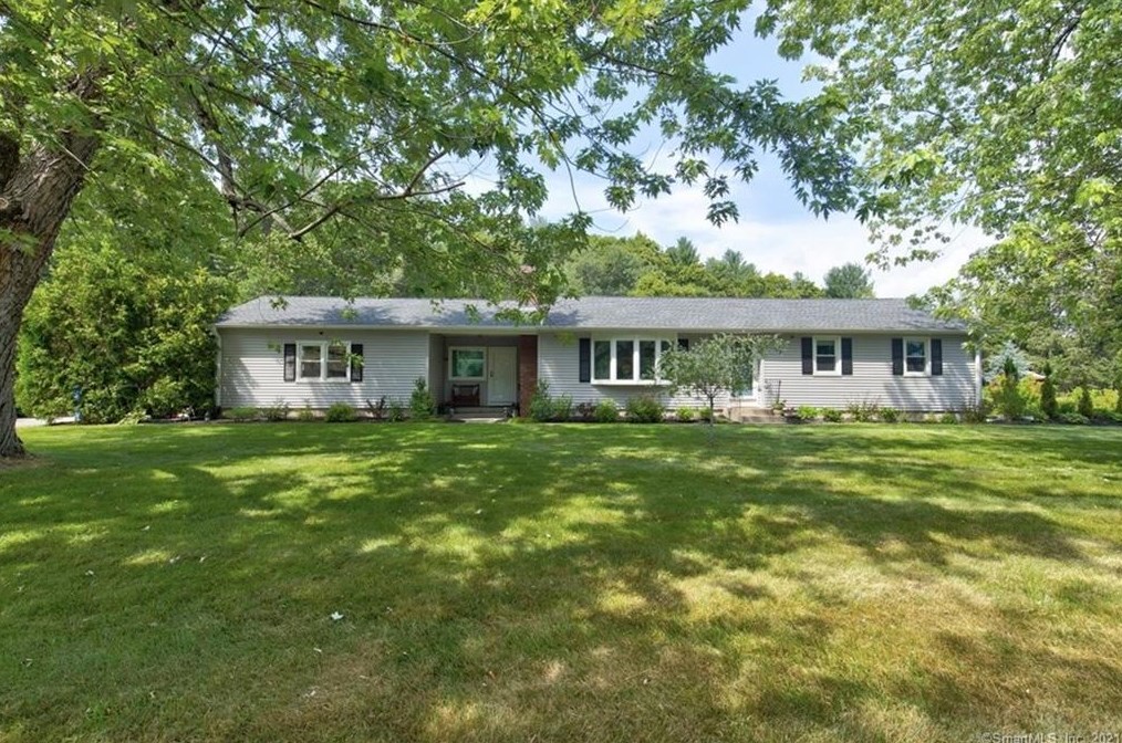 4 Hill Pasture Rd, Somers, CT 06071