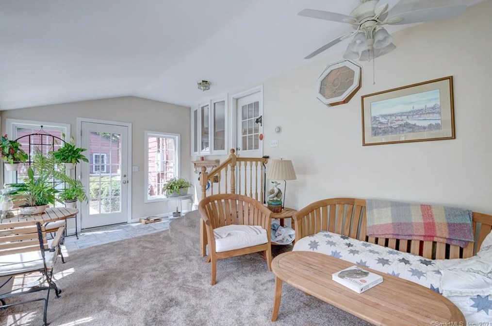 931 Prospect St, Hartford CT  06109-3547 exterior