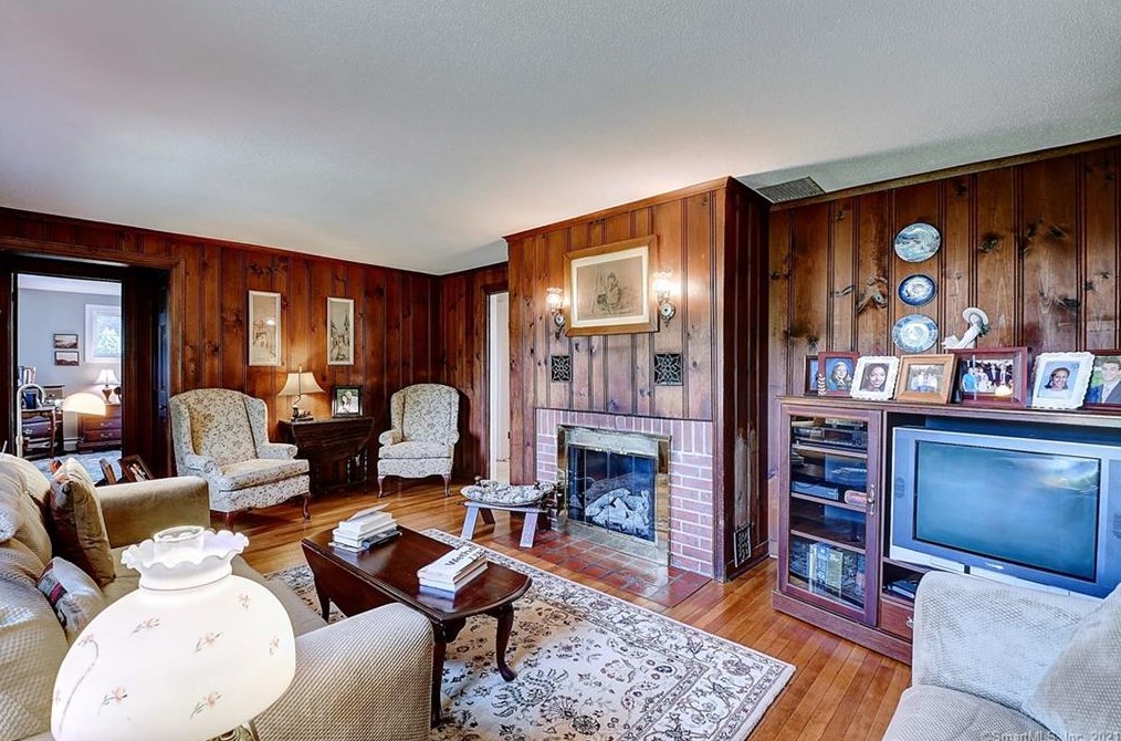 931 Prospect St, Hartford CT  06109-3547 exterior