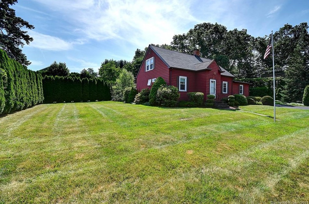 931 Prospect St, Hartford CT  06109-3547 exterior