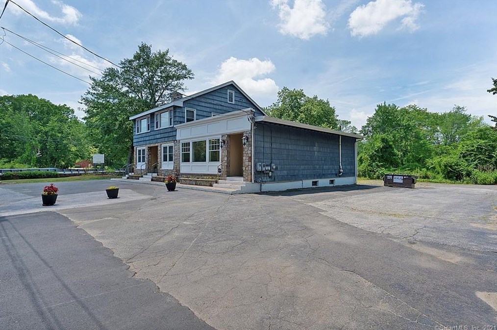 1 Stony Rd, Manchester, CT 06043