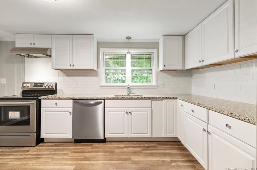 1618 Hartford Turnpike, North Haven, CT 06473