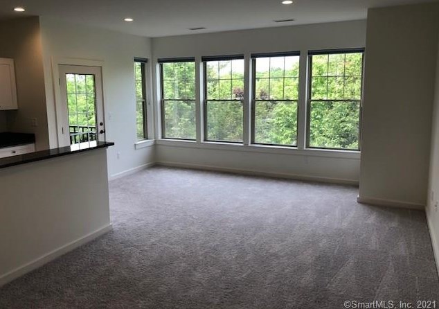 100 Richards Ave #303, Norwalk, CT 06854