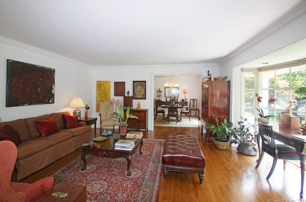 1 Stepping Stone Ln, Greenwich CT  06830-4031 exterior