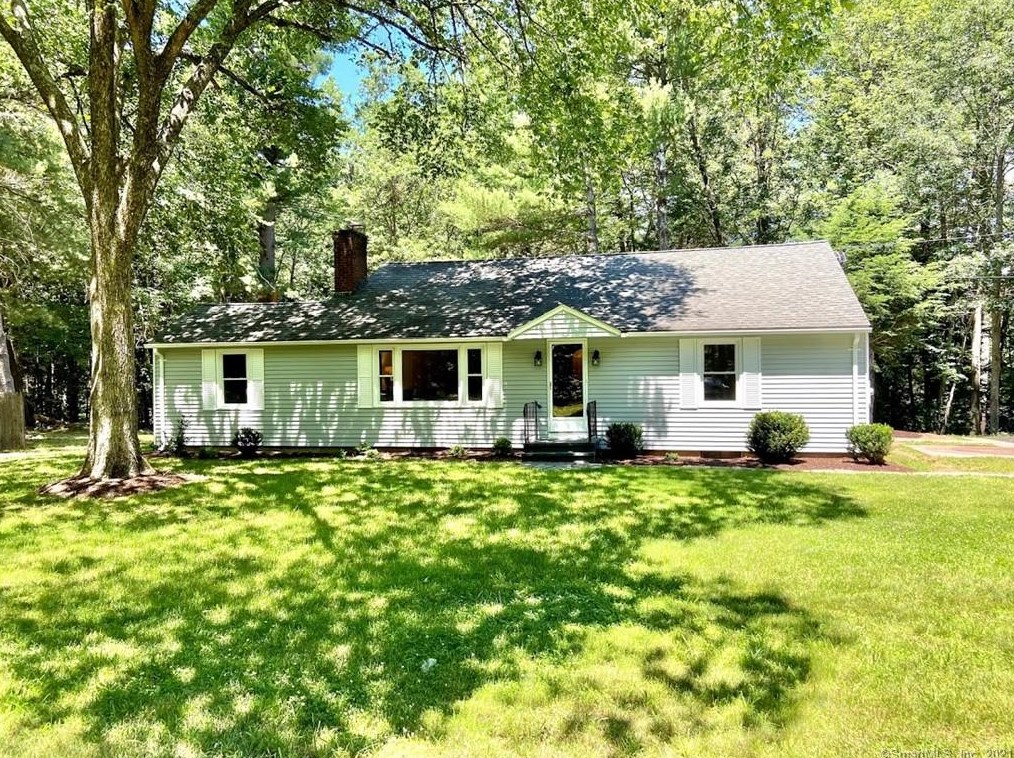 26 Crescent Way, Simsbury CT  06070-2306 exterior