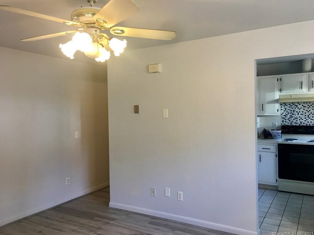 31 Glenwood Ave #11, Norwalk, CT 06854