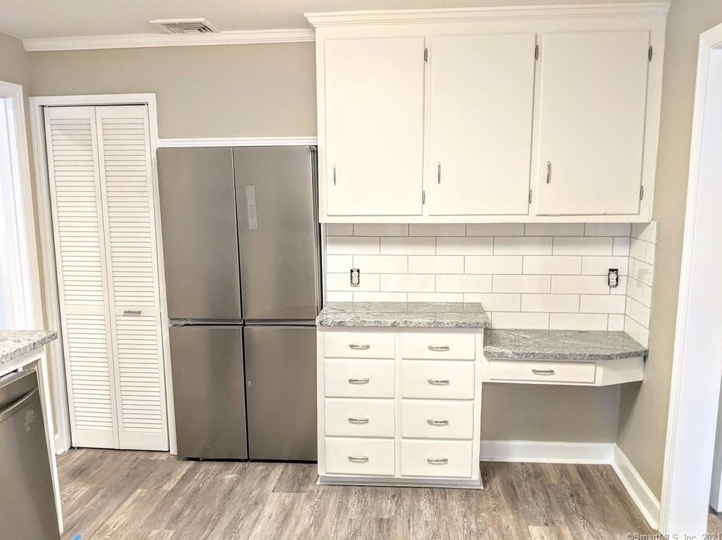 101 Haynes Rd, Hartford CT  06117-2614 exterior