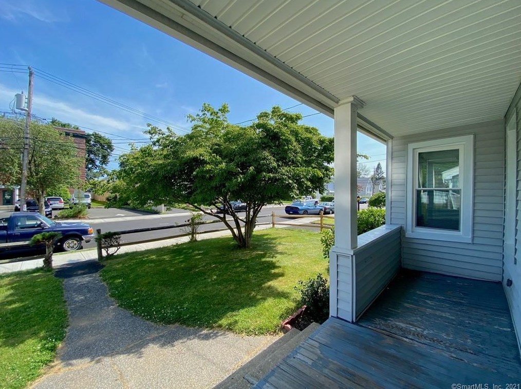 41 2nd St #2, Norwalk, CT 06855