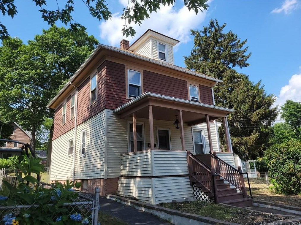 11 Clarkson St, Ansonia, CT 06401