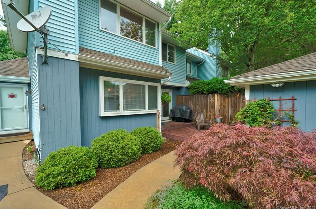166 Dusky Ln #166, Suffield, CT 06078