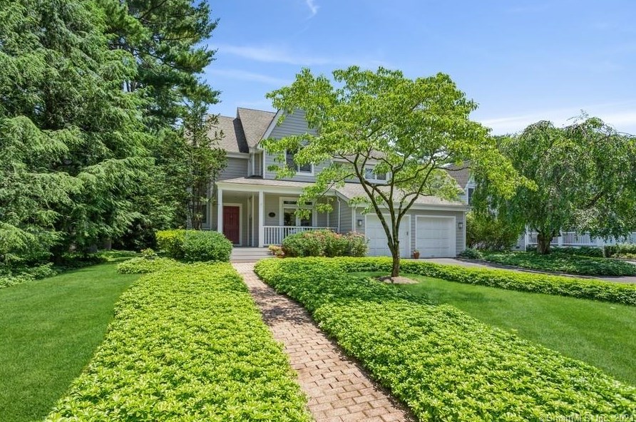 13 Brownhouse Rd, Old Greenwich, CT 06870-1502
