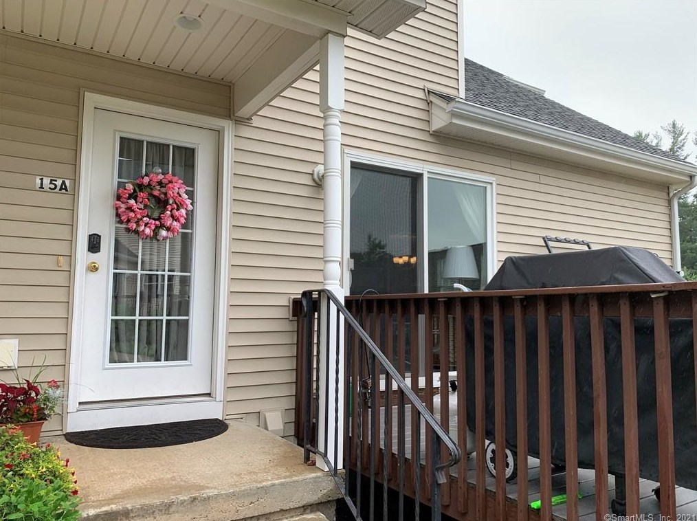 15 Reggie Way #a, East Windsor, CT 06016