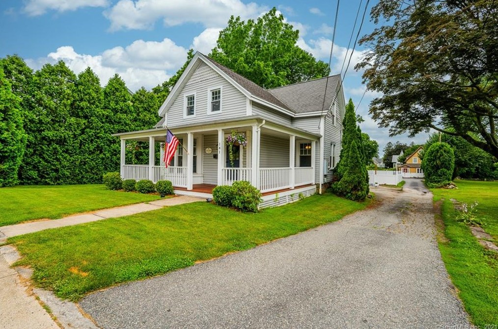 141 Monument St, Groton, CT 06340