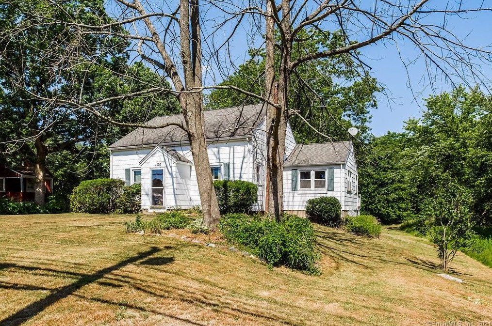 1570 Wolcott Rd, Waterbury, CT 06716