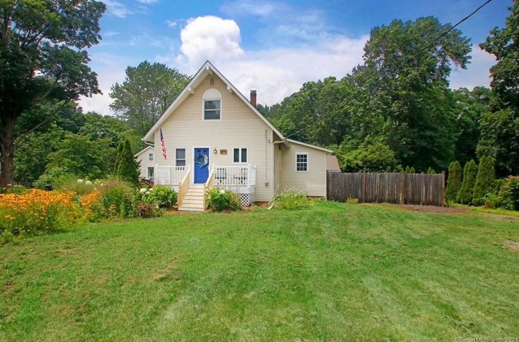 1379 Mapleton Ave, Suffield, CT 06078
