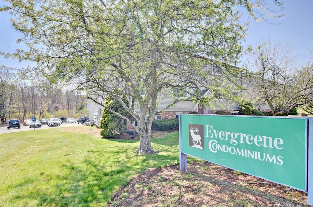 9 Evergreene #9, Wallingford, CT 06492