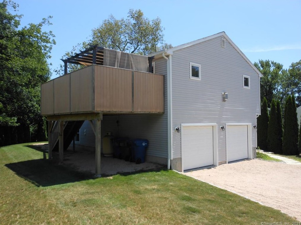 14 Clark Pl, Quaker Hill, CT 06375