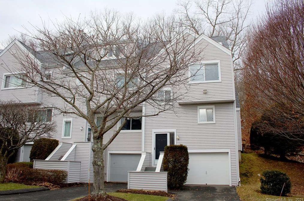 40 Country Pl Unit 40, Huntington, CT