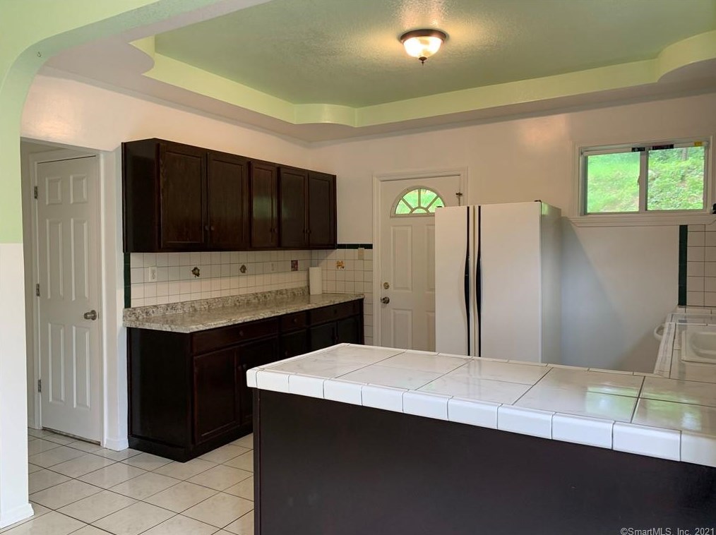 26 White St, Winsted CT  06098-2134 exterior