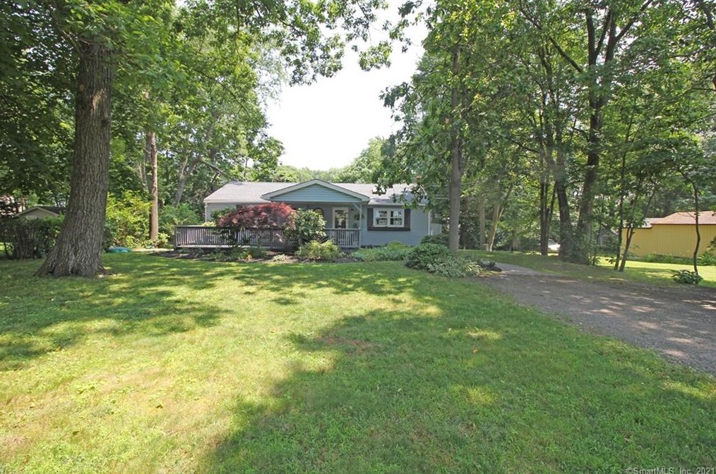 30 Long Swamp Rd, Waterbury, CT 06716