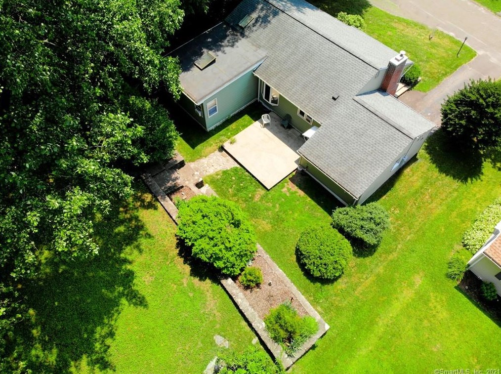 115 Edward Ave, Watertown, CT 06795-2924