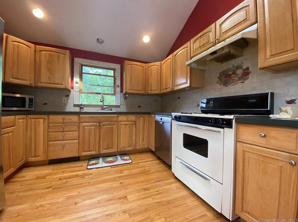 134 Grassy Plain St, Bethel, CT 06801